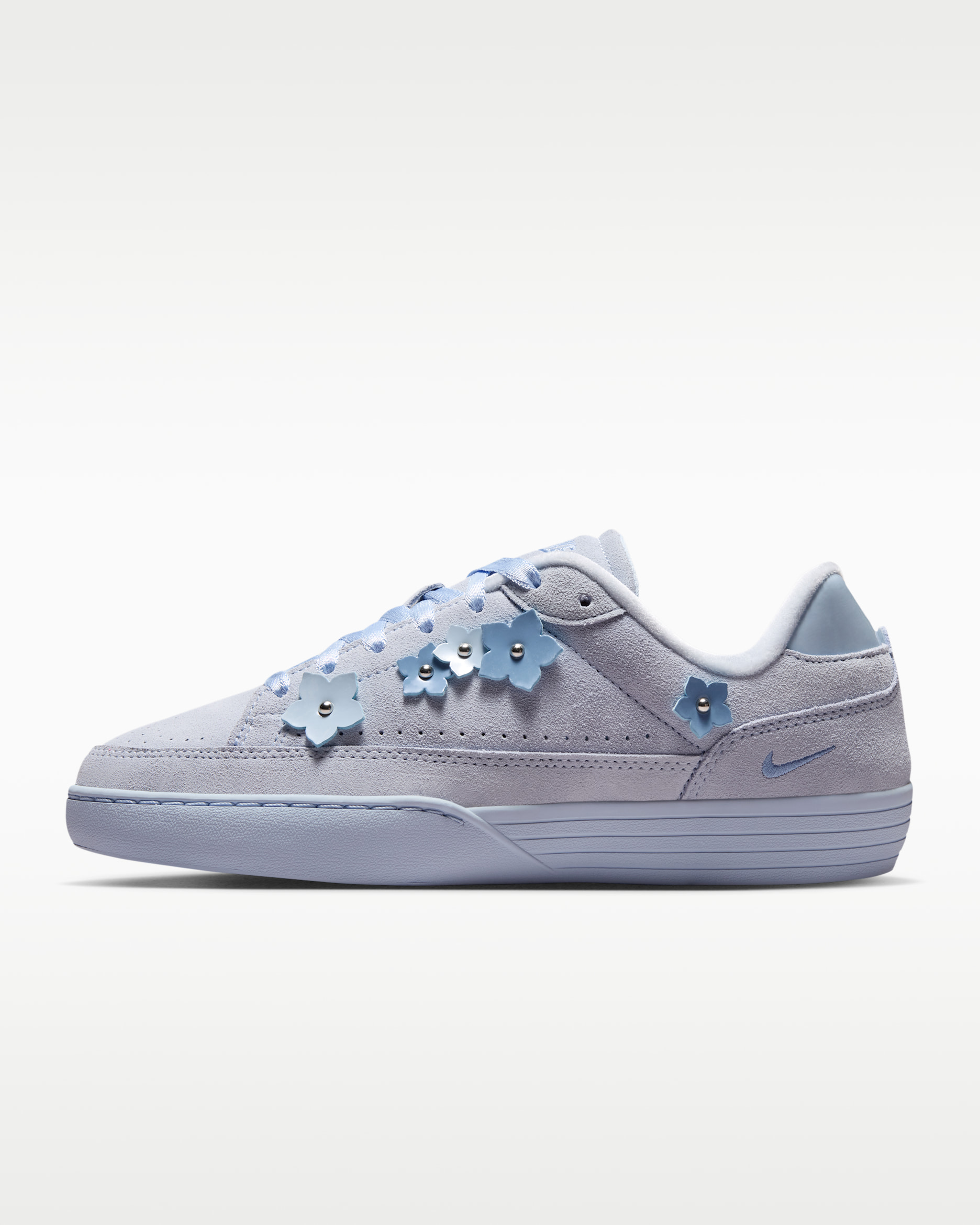 Nike Tennis Centre SE 'Florette' Women's Shoes. Nike RO